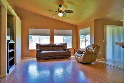 827 Monaco Dr, Lemoore, CA 93245 photo 8
