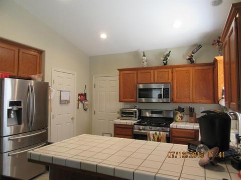 2305 E Oak Ave, Visalia, CA 93292 photo 6