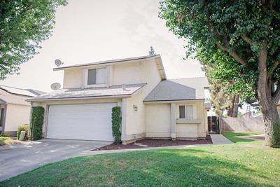 929 E Ferguson Ave, Visalia, CA 93292 photo 2