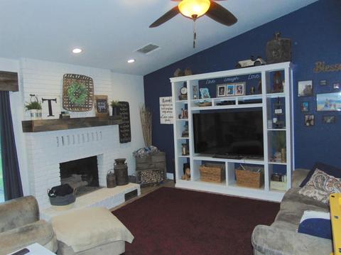 2530 E Feemster, Visalia, CA 93292 photo 9