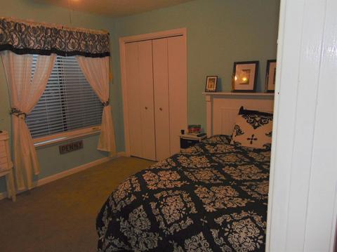 2530 E Feemster, Visalia, CA 93292 photo 16