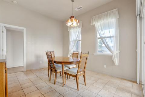 1210 E Mesa Ct, Visalia, CA 93292 photo 13