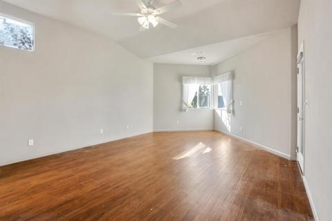 1210 E Mesa Ct, Visalia, CA 93292 photo 20