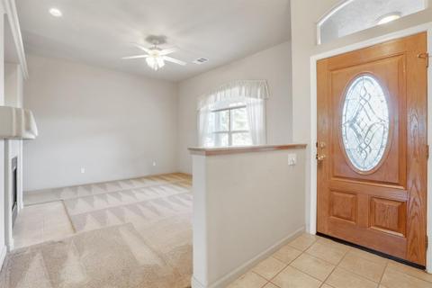 1210 E Mesa Ct, Visalia, CA 93292 photo 4