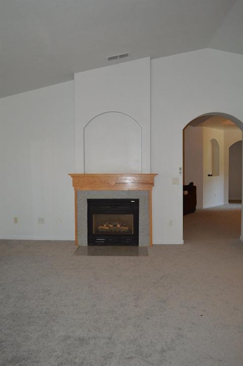 999 Par Ave, Lemoore, CA 93245 photo 3