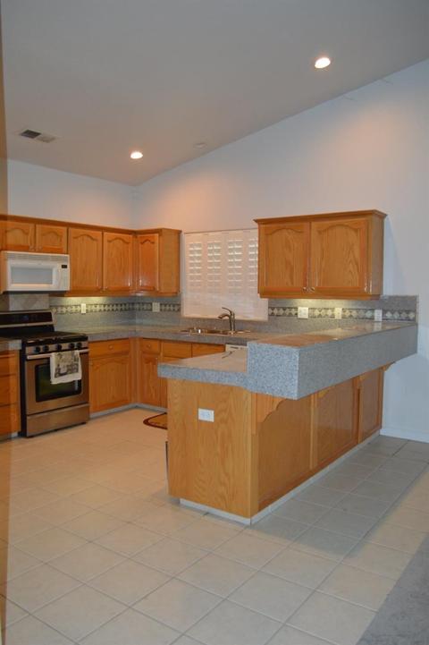 999 Par Ave, Lemoore, CA 93245 photo 9