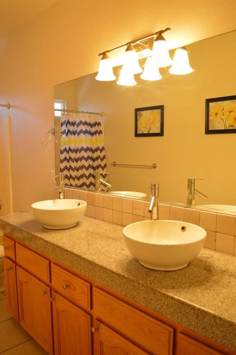 999 Par Ave, Lemoore, CA 93245 photo 17