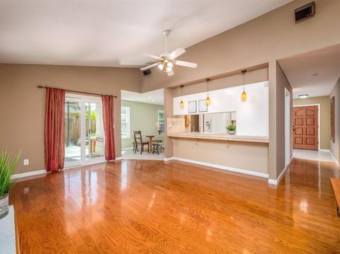 635 W Paul Ave, Clovis, CA 93612 photo 7