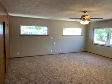 1730 E Cheryl Ln, Tulare, CA 93274 photo 15