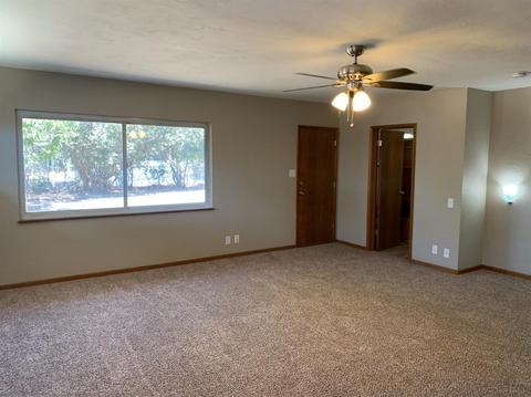 1730 E Cheryl Ln, Tulare, CA 93274 photo 18