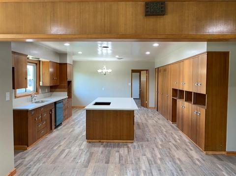 1730 E Cheryl Ln, Tulare, CA 93274 photo 6