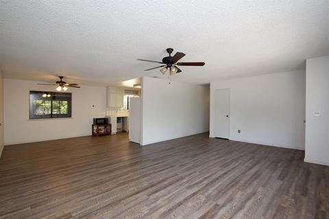 37785 Dublin Dr, Madera, CA 93636 photo 11