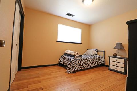 1497 E Walnut Ave, Tulare, CA 93274 photo 13