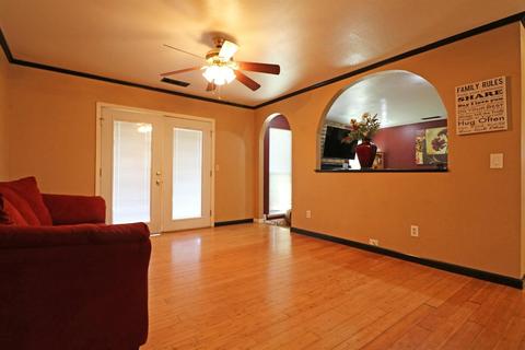 1497 E Walnut Ave, Tulare, CA 93274 photo 8