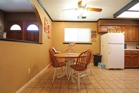 1497 E Walnut Ave, Tulare, CA 93274 photo 6