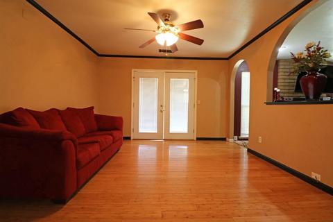 1497 E Walnut Ave, Tulare, CA 93274 photo 9