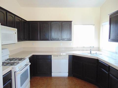 844 Driftwood Ave, Lemoore, CA 93245 photo 7