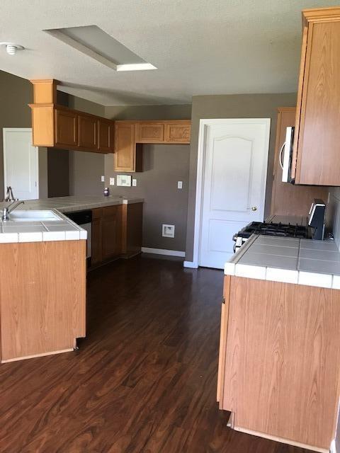3709 E Hillcrest Ave, Visalia, CA 93292 photo 8