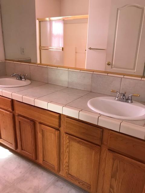 3709 E Hillcrest Ave, Visalia, CA 93292 photo 12