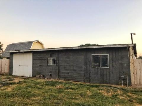 1142 E K, Visalia, CA 93292 photo 2