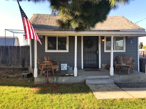 1142 E K, Visalia, CA 93292 photo 1