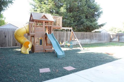 2525 E Chestnut Ave, Visalia, CA 93292 photo 25