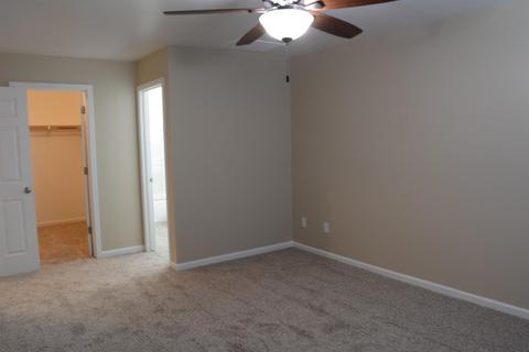 2525 E Chestnut Ave, Visalia, CA 93292 photo 19