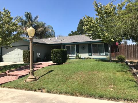 1764 E Independence Ave, Tulare, CA 93274 photo 1