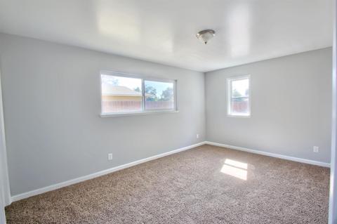 119 Evergreen Ave, Visalia, CA 93277 photo 12