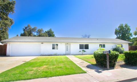 119 Evergreen Ave, Visalia, CA 93277 photo 2