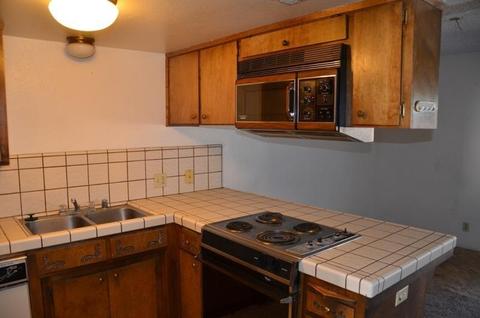 40 N 19th Ave #B, Lemoore, CA 93245 photo 8
