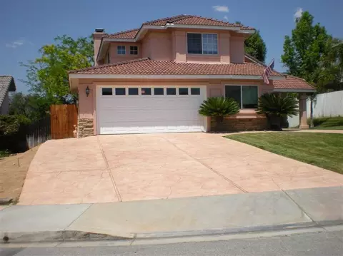 34262 Via Buena Dr, Yucaipa, CA 92399 photo 2