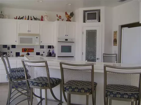 31682 Mill Dr, Springville, CA 93265 photo 2