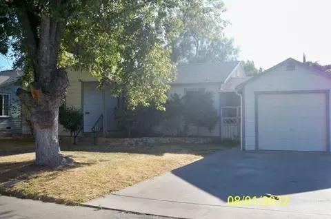 2979 Olive St, Selma, CA 93662 photo 2