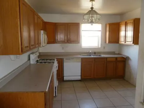269 Patsy St, Porterville, CA 93257 photo 4