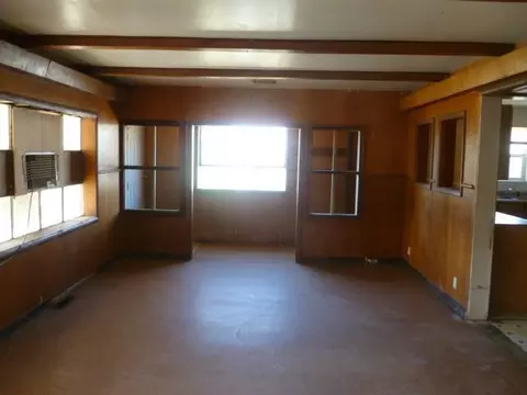 269 Patsy St, Porterville, CA 93257 photo 2