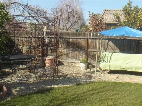 1267 Patsy St, Porterville, CA 93257 photo 17