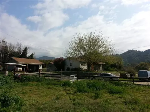 35356 Pine Dr, Springville, CA 93265 photo 2
