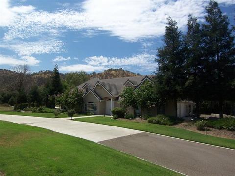 33346 Globe Dr, Springville, CA 93265 photo 2