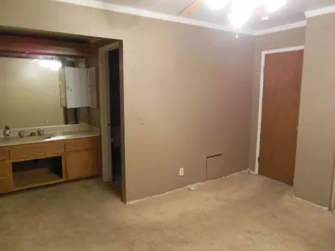 328 Beverly Pl, Exeter, CA 93221 photo 9
