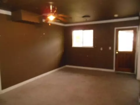 328 Beverly Pl, Exeter, CA 93221 photo 5