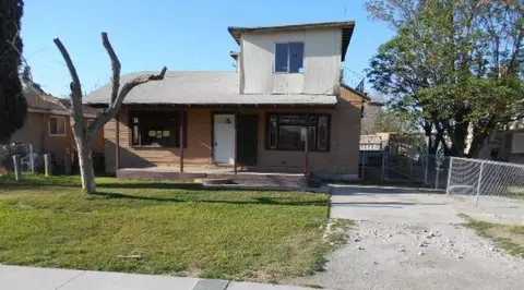 314 E Second St, Hanford, CA 93230 photo 1