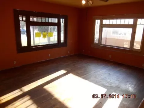 314 E Second St, Hanford, CA 93230 photo 3