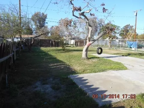 314 E Second St, Hanford, CA 93230 photo 2