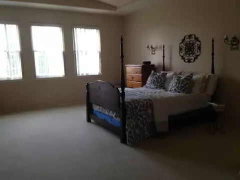 498 Camden, Lemoore, CA 93245 photo 5