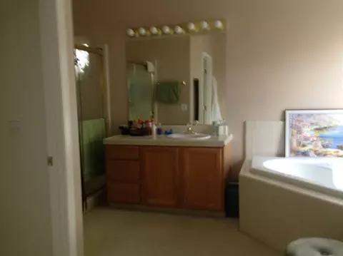 498 Camden, Lemoore, CA 93245 photo 6