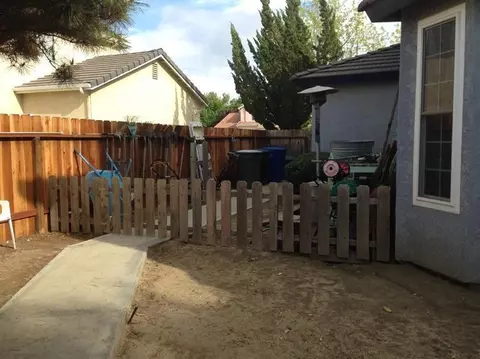 498 Camden, Lemoore, CA 93245 photo 10