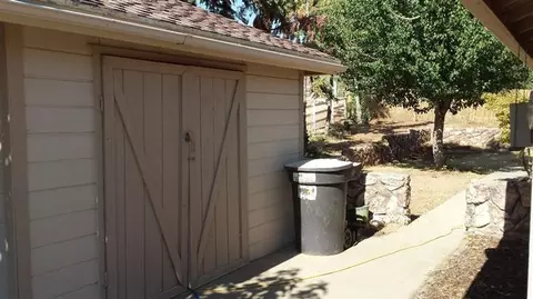 33252 Globe Dr, Springville, CA 93265 photo 17