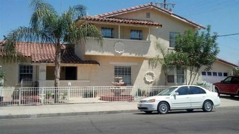 809 14th Ave, Delano, CA 93215 photo 1