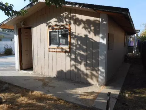 20792 Chaney Dr, Richgrove, CA 93261 photo 3